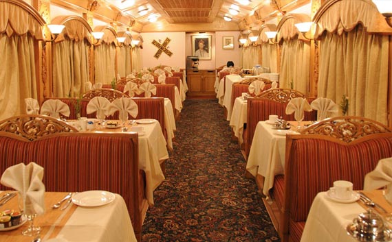 deccan odyssey luxury train tour india